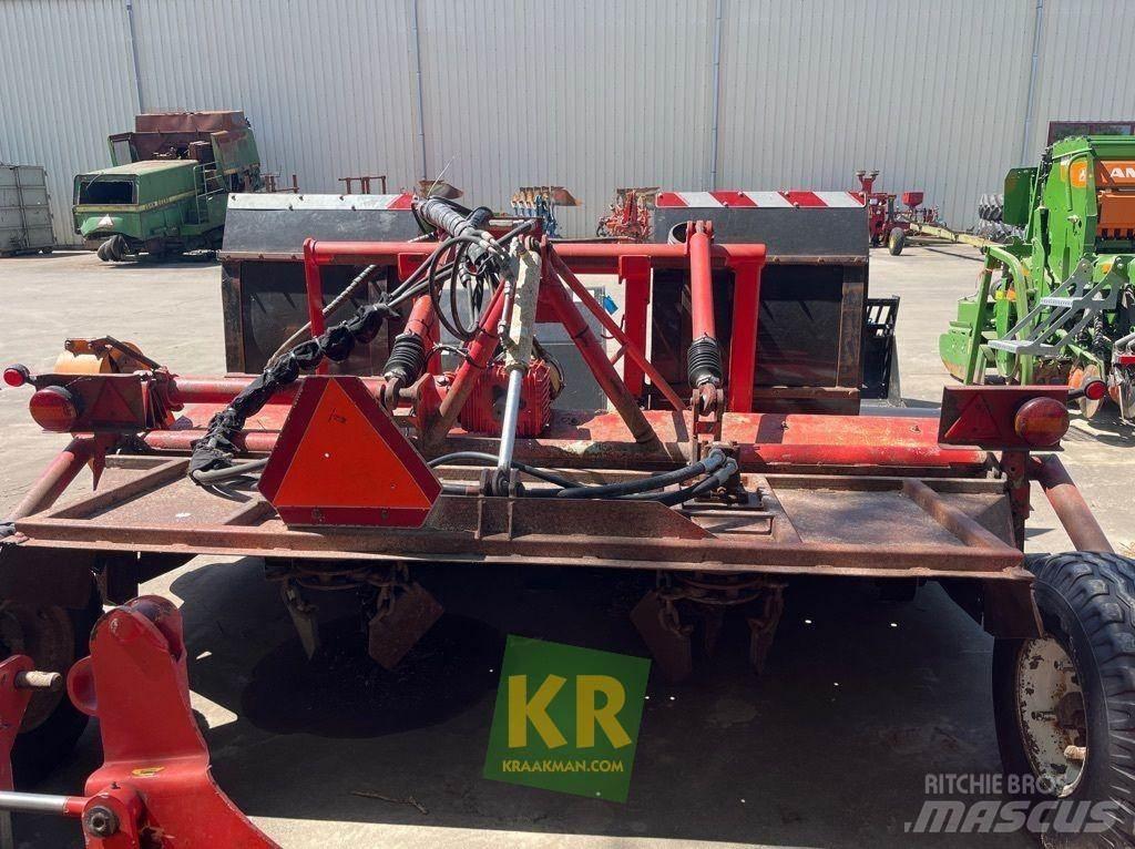 Dücker UM 27 Broyeur / Gyrobroyeur / Epareuse