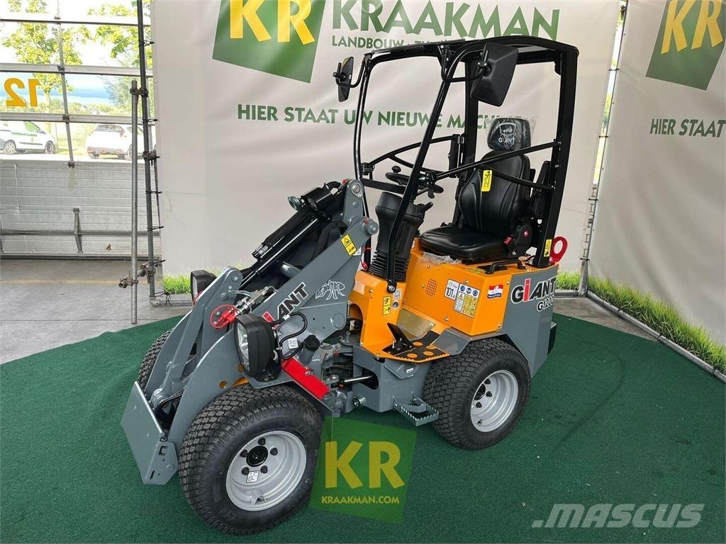 GiANT G1200 Chargeur frontal, fourche