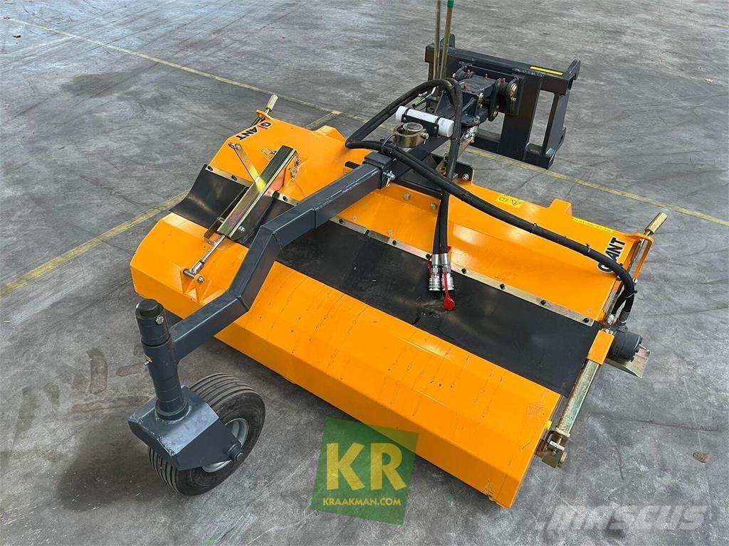 GiANT Veegmachine Balayeuse / Autolaveuse