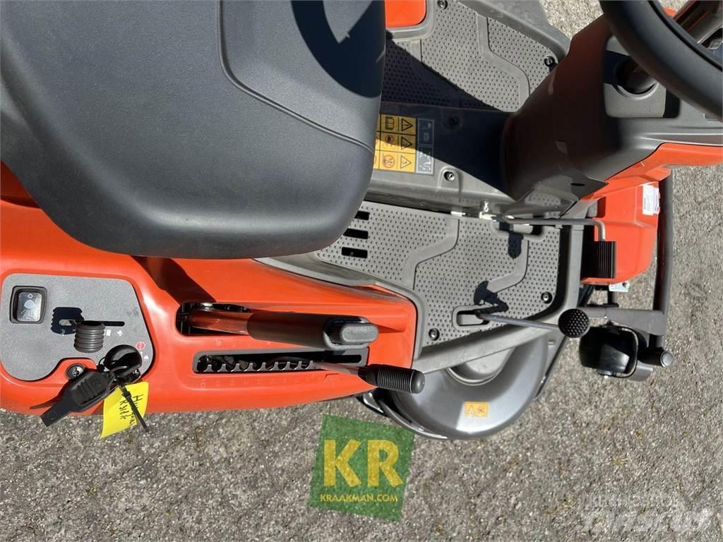 Husqvarna R318X Tondeuses montées