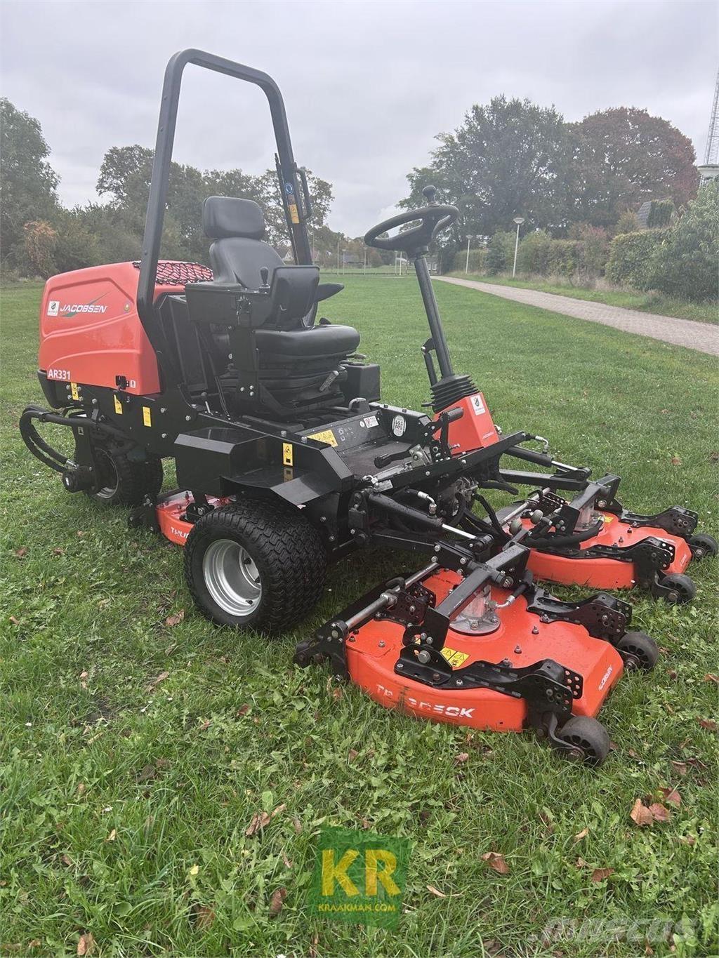 Jacobsen AR331 Tondeuses de roughs et semi-roughs
