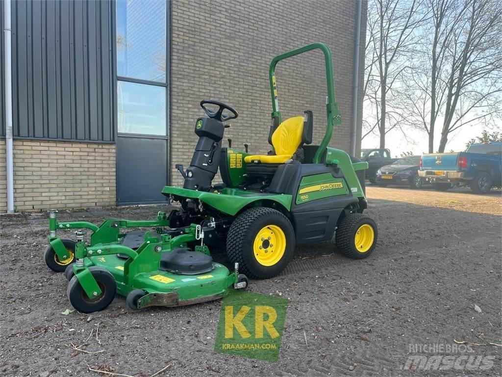 John Deere 1550 Tondeuses montées