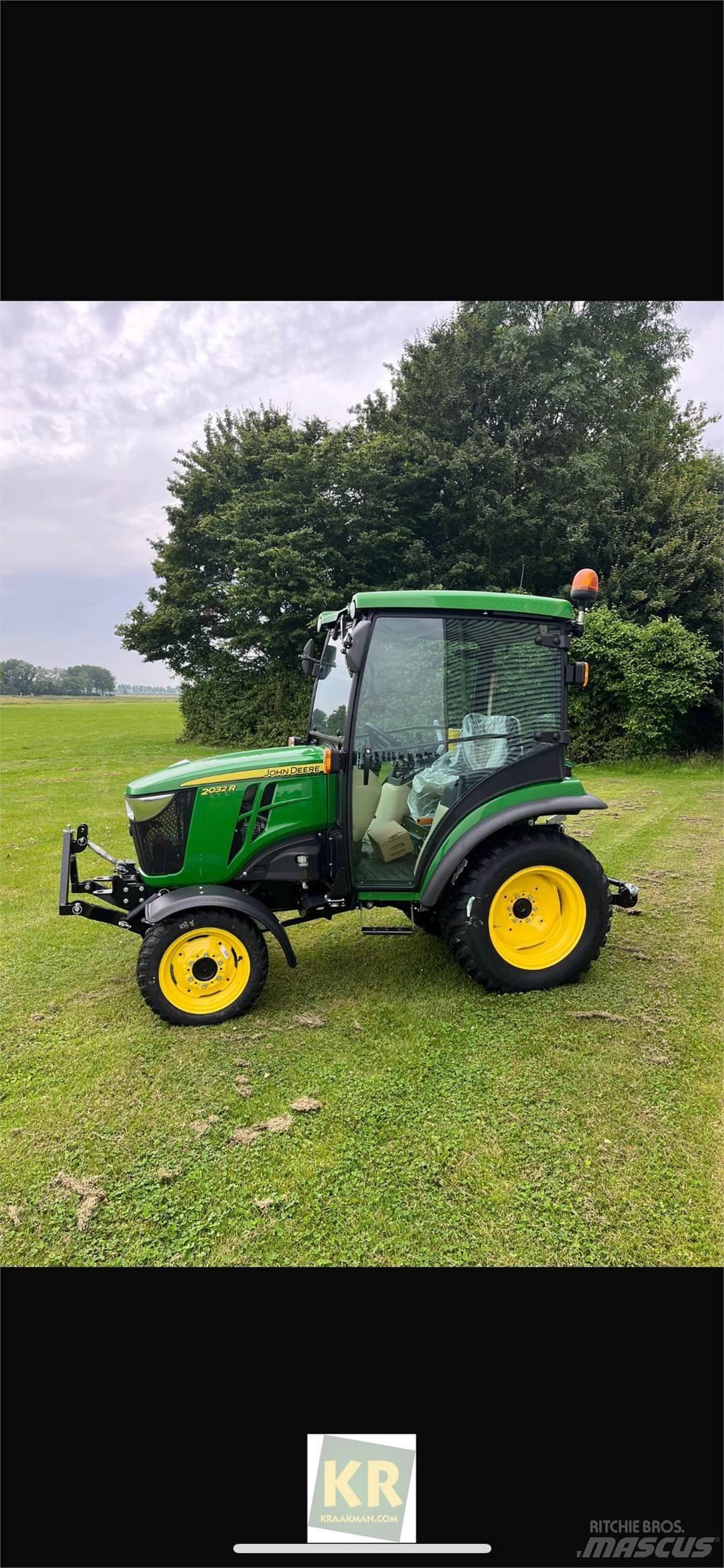 John Deere 2032R Micro tracteur