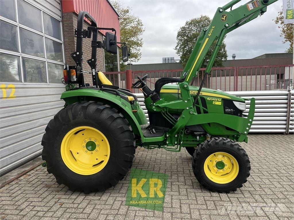 John Deere 4049M Micro tracteur