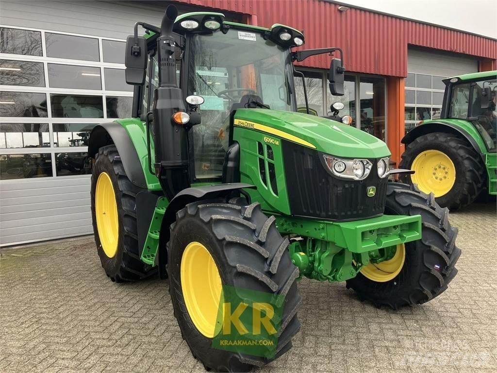 John Deere 6090M Tracteur