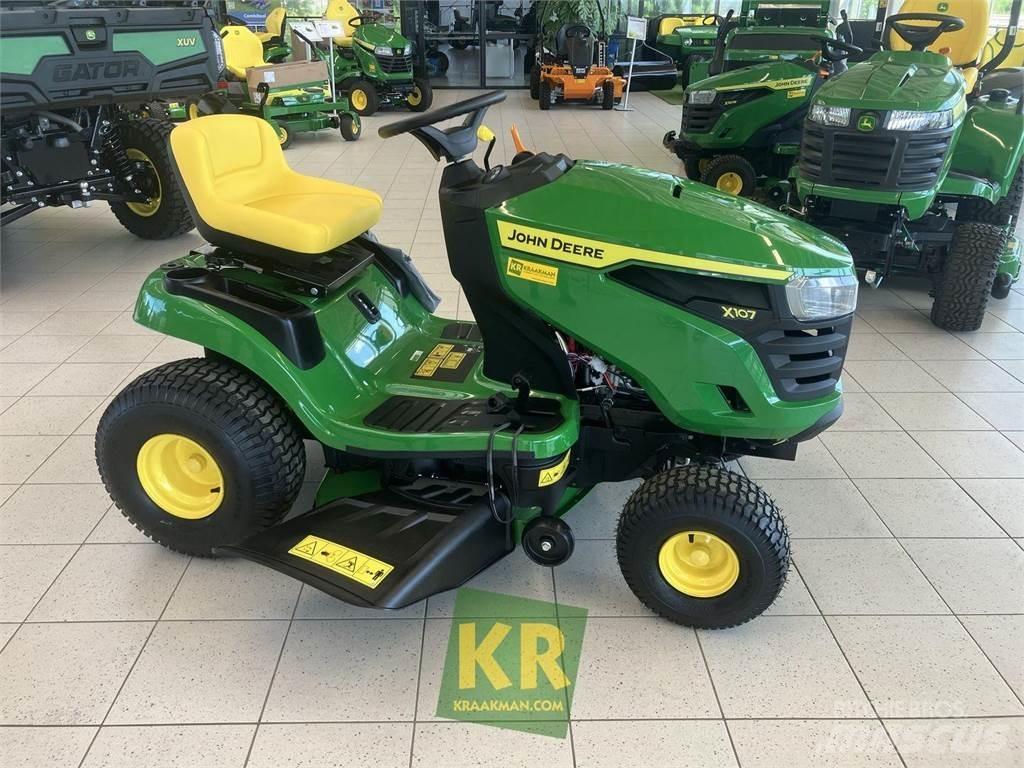 John Deere X107 Tondeuses montées