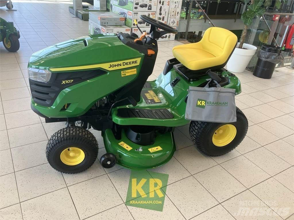 John Deere X107 Tondeuses montées