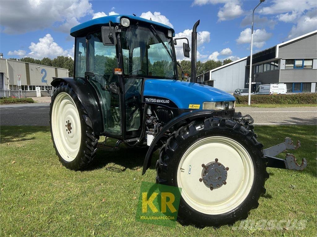 New Holland TN75S Tracteur