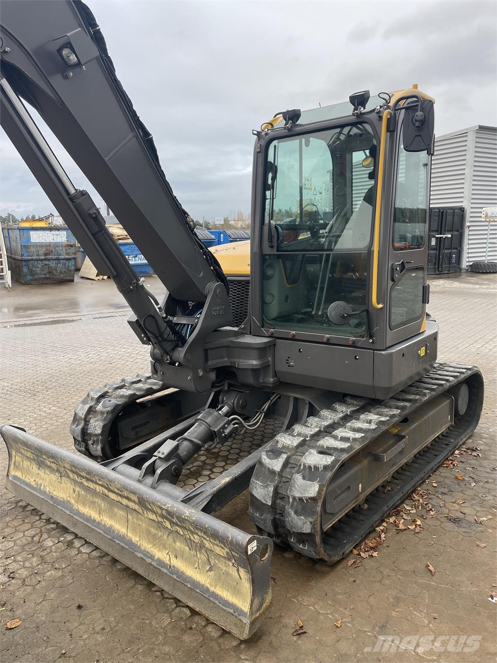  ECR88D Mini pelle < 7t