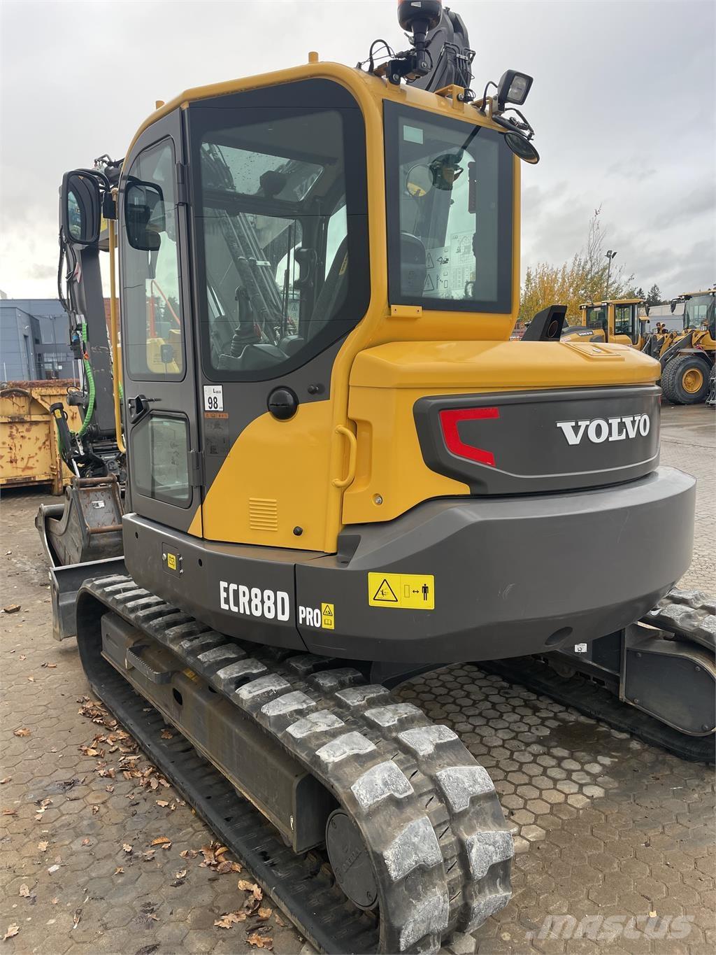  ECR88D Mini pelle < 7t