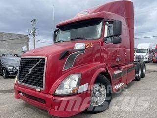 Volvo VNL64T730 Tracteur routier