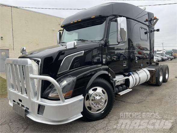 Volvo VNL64T730 Tracteur routier