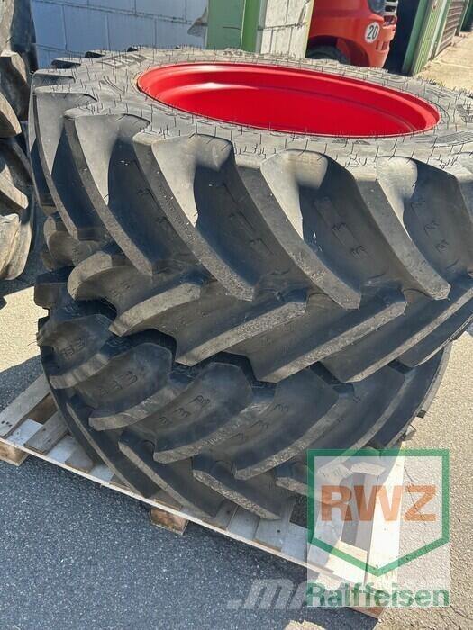  2 Sätze Reifen Pneus, roues et jantes