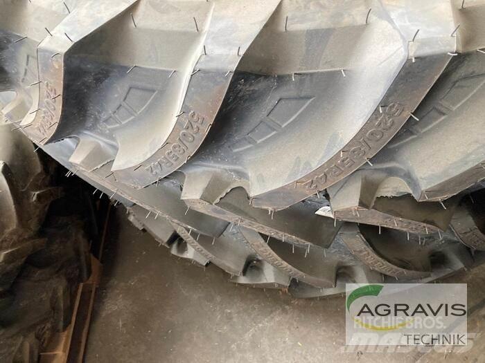  520/85R42 Pneus, roues et jantes