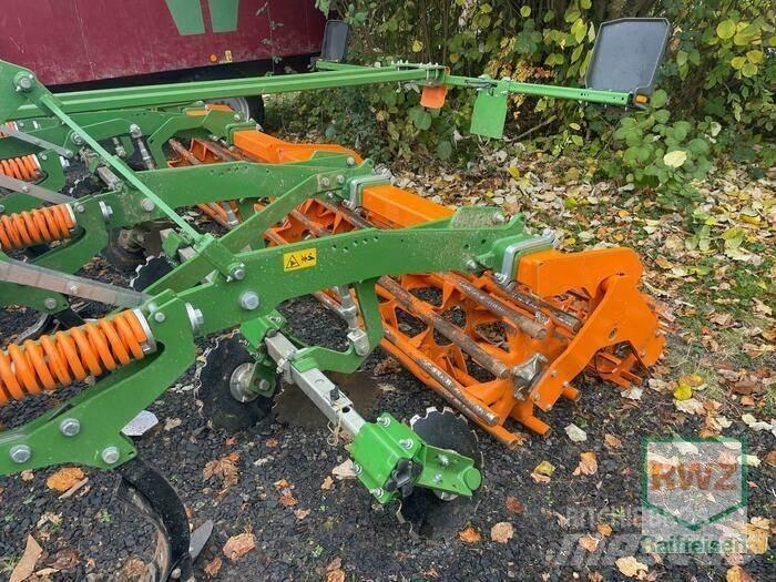 Amazone Cenio 4000-2 Déchaumeur, cultivateur