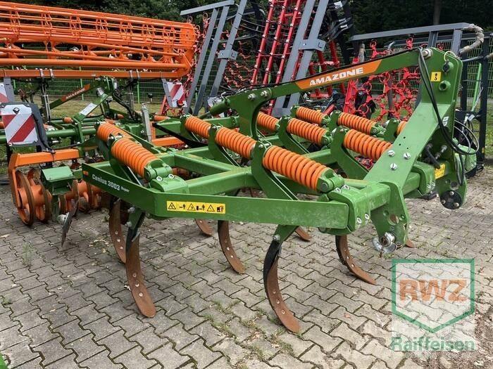 Amazone Cenius 3003 Déchaumeur, cultivateur