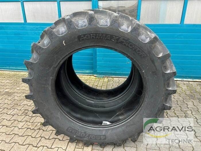 BKT 480/70-R38 Pneus, roues et jantes