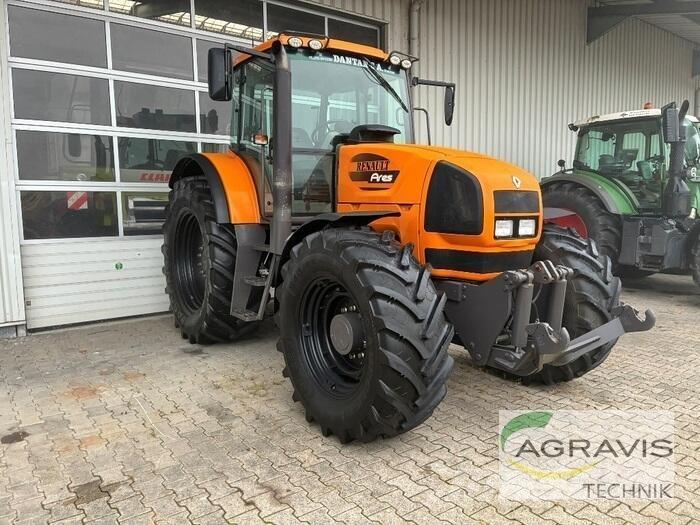 CLAAS ARES 735 Tracteur