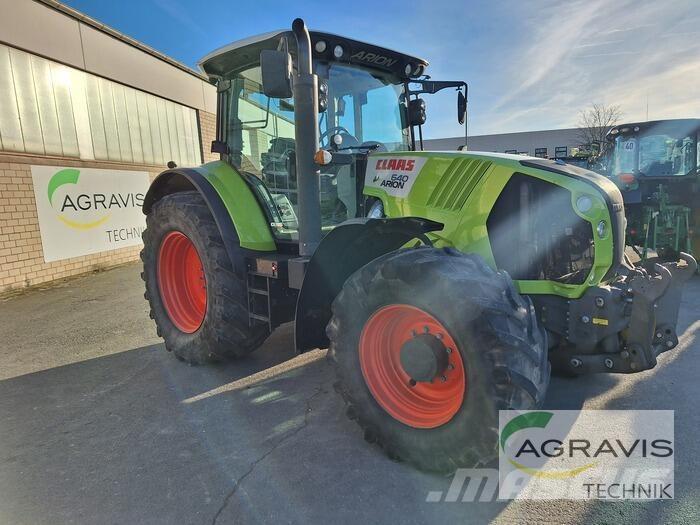 CLAAS ARION 640 CEBIS Tracteur
