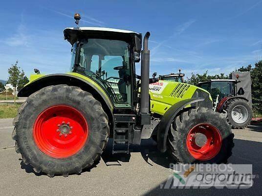 CLAAS ARION 650 Tracteur