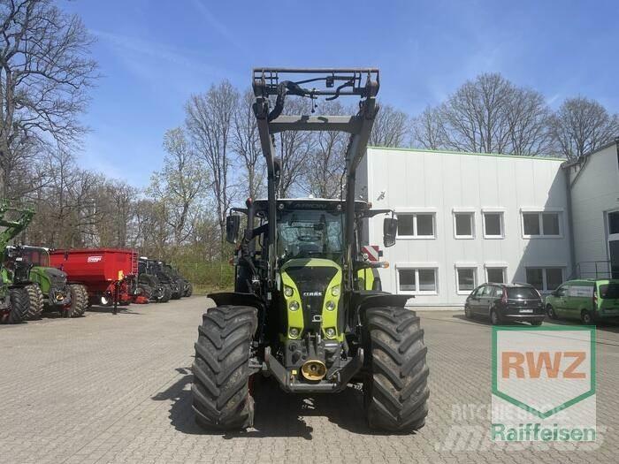 CLAAS Arion 660 Tracteur