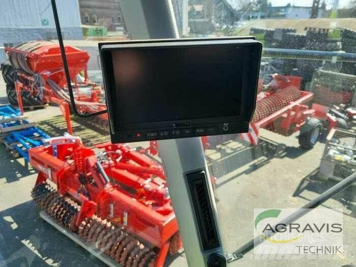 CLAAS AVERO 240 Moissonneuse batteuse