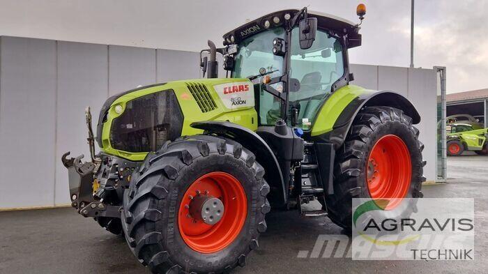 CLAAS AXION 850 Tracteur