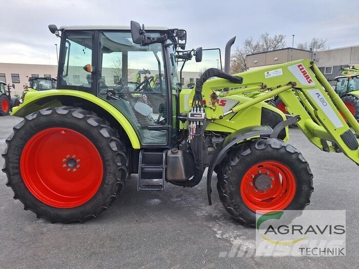 CLAAS AXOS 320 C Tracteur