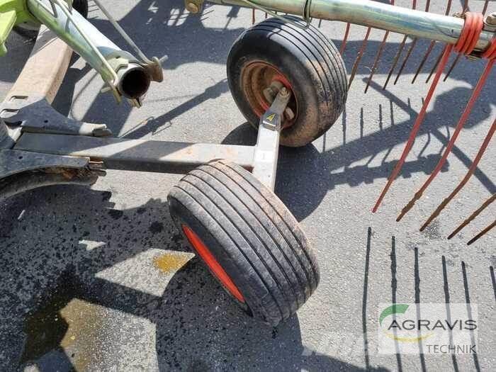 CLAAS LINER 2700 Rateau faneur