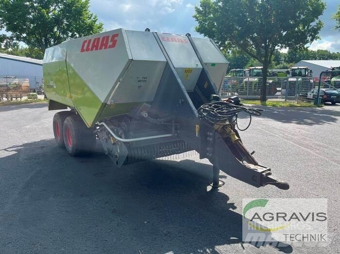 CLAAS QUADRANT 2100 RC Presse cubique