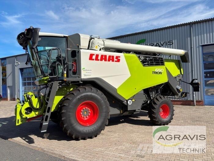 CLAAS TRION 650 Moissonneuse batteuse