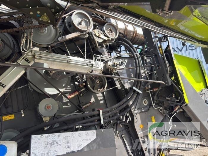 CLAAS TRION 650 Moissonneuse batteuse