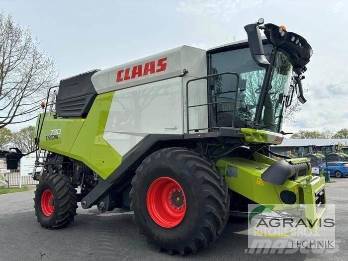CLAAS TRION 730 Moissonneuse batteuse