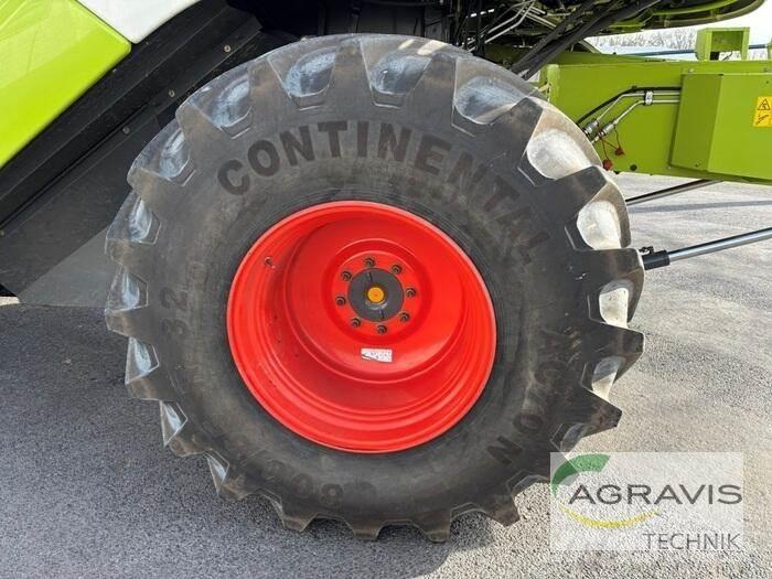 CLAAS TUCANO 420 Moissonneuse batteuse