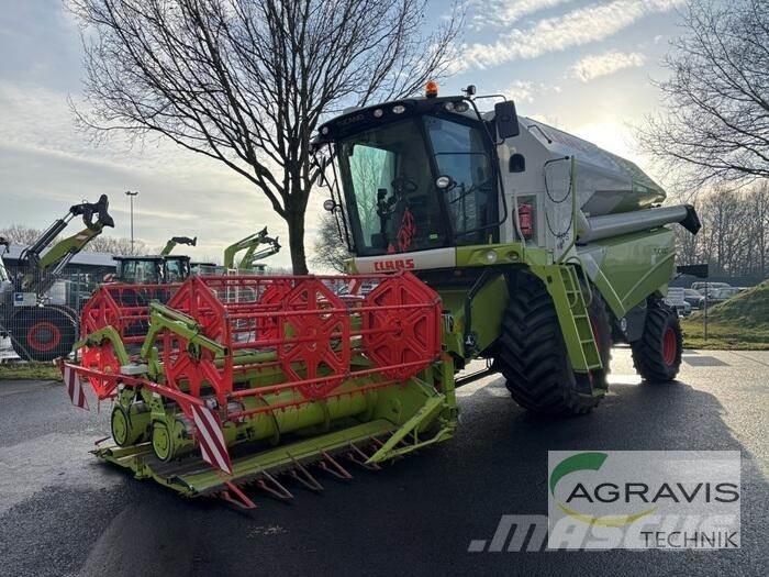 CLAAS TUCANO 420 Moissonneuse batteuse