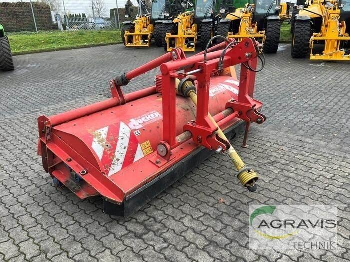 Dücker UM 27 Broyeur / Gyrobroyeur / Epareuse