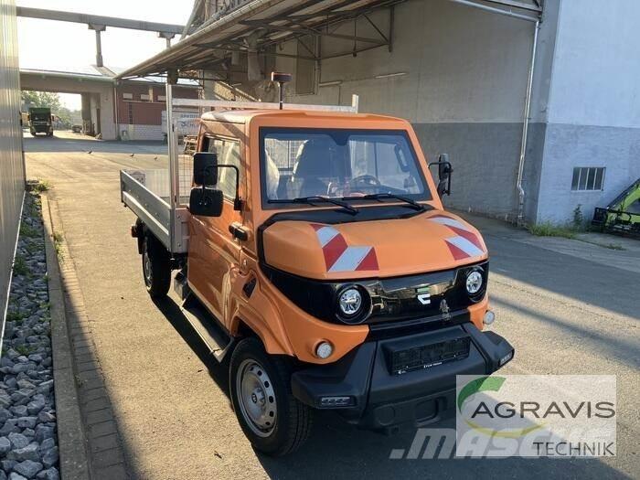 Evum MOTORS ACAR XL Voiture