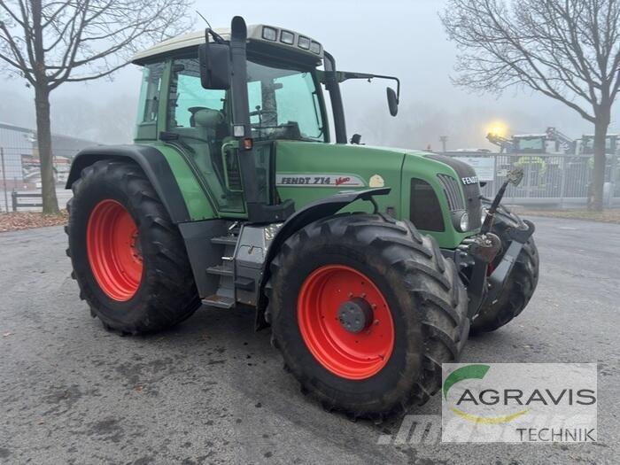 Fendt 714 VARIO Tracteur