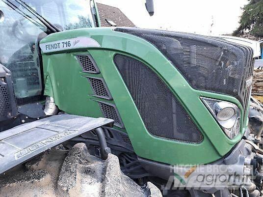 Fendt 716 SCR Tracteur
