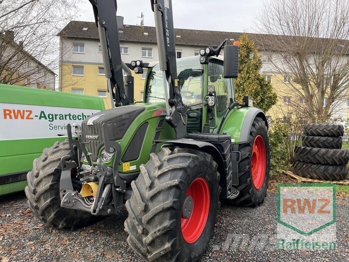 Fendt 718 Vario Tracteur