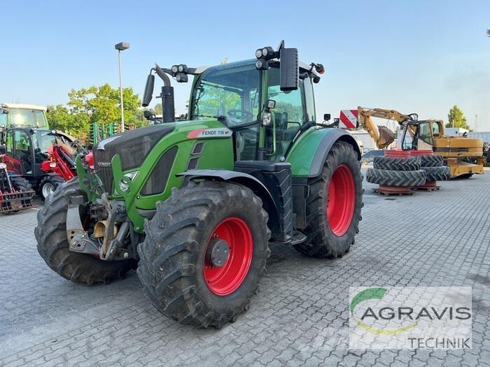 Fendt 718 VARIO S4 Tracteur
