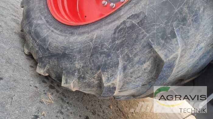 Fendt 818 VARIO Tracteur