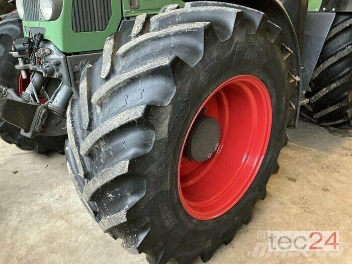 Fendt 820 TMS Tracteur