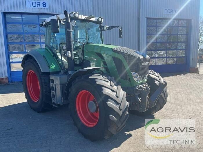 Fendt 824 VARIO SCR Tracteur
