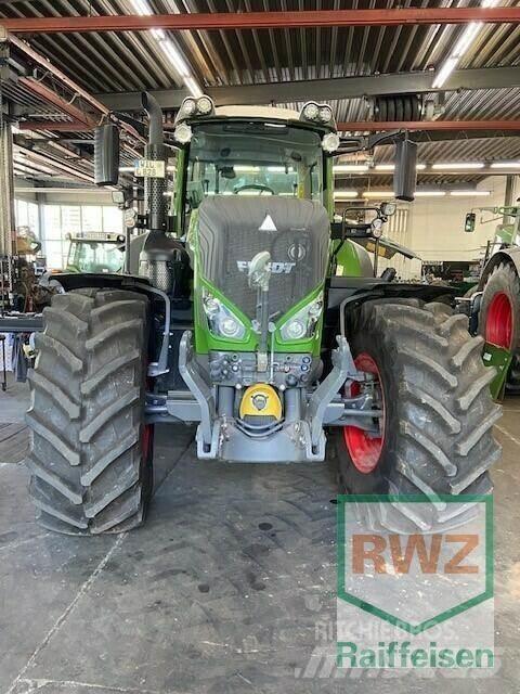 Fendt 828 Vario S4 Tracteur