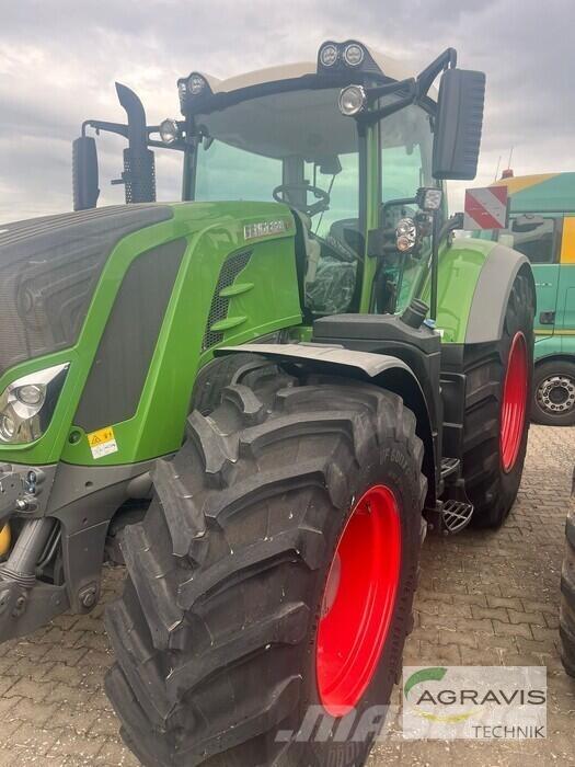Fendt 828 VARIO S4 Tracteur