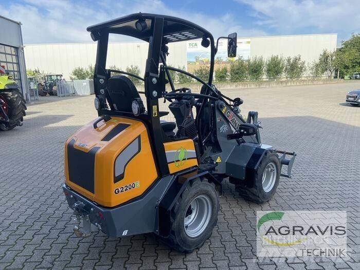 GiANT G2200E Chargeuse sur pneus