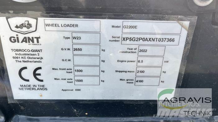 GiANT G2200E Chargeuse sur pneus