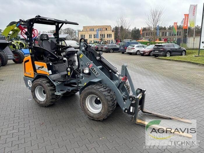 GiANT G2500 HD Chargeuse sur pneus