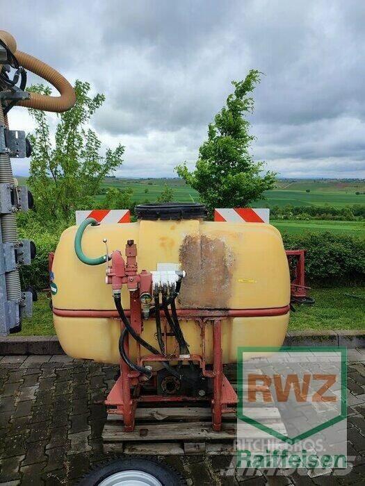 Holder 600Liter Pulvérisateurs traînés